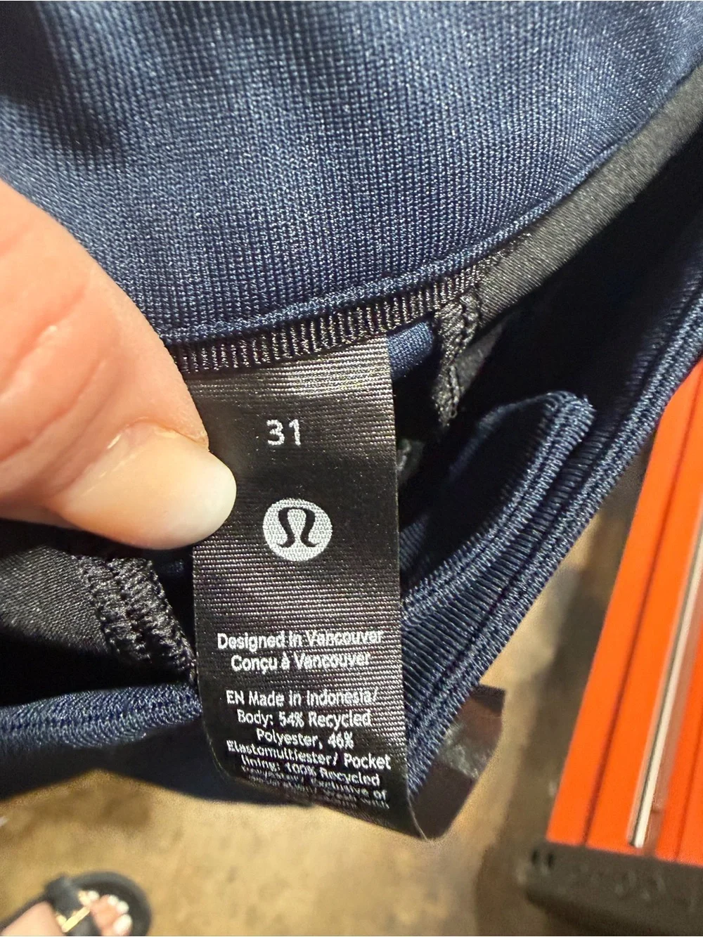 Lululemon – ABC Classic-Fit Short 7” Warpstreme – True Navy – Sz. 31